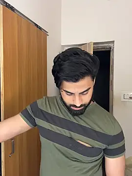Royalboy_03 Adlı Modelin Canlı XXX Sohbeti