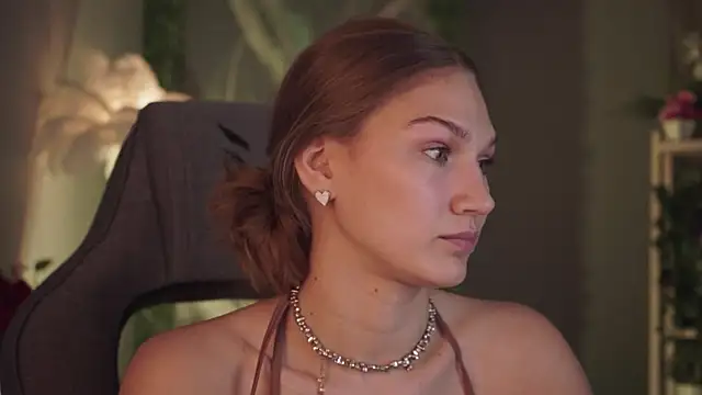 XXX chat uživo modela Sweet_Emilya