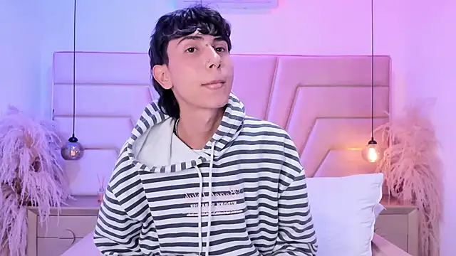 عرض كام Milan_LewisS