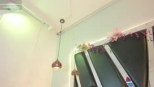 Chat XXX Live antonelllepiercee