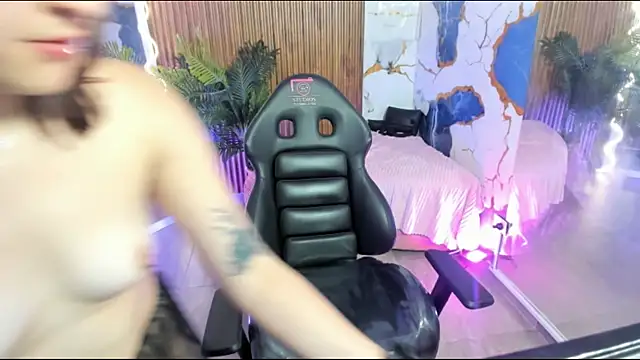 Chat XXX en directo de Zyra_tay