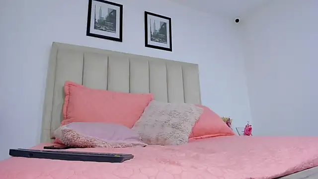 Scarlett_Blakeee_ 现场XXX聊天