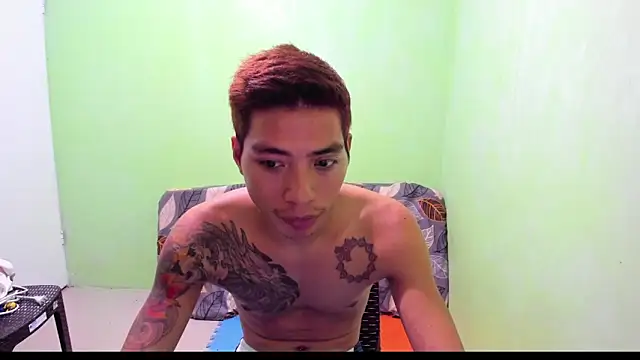 Show modela Hot_Pinoy-Jake na web-kameri