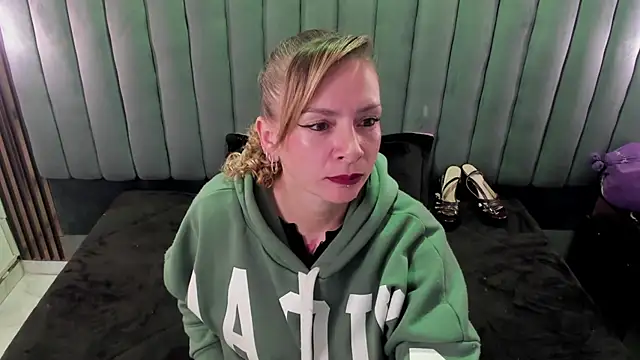 alaha_evans' Live XXX Chat