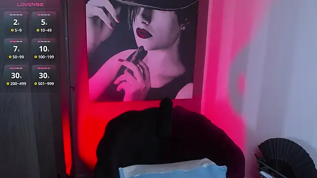Czat XXX na żywo – QueenOfHaze
