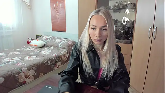 AlisiaCat élő XXX-chatje
