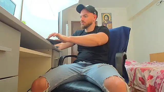Ryanstone_ live XXX chat