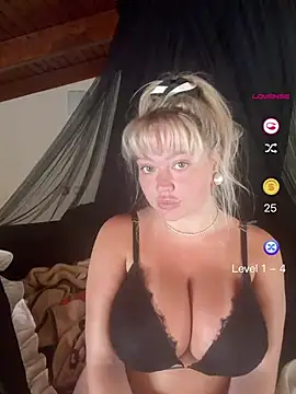 Chat XXX Live misstitmouseofficial