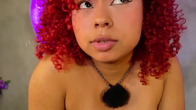 lara_curly Chat XXX in diretta