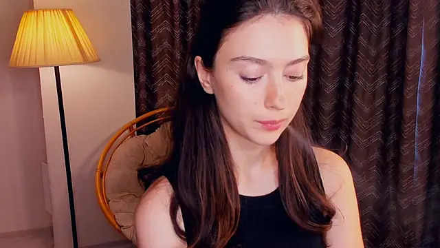 LibbieSchworm Adlı Modelin Canlı XXX Sohbeti
