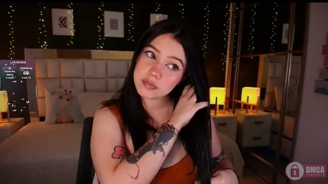 Chat XXX en directo de emmy_wattsoon