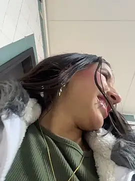 دردشة LilyRossi_ الجنسية المباشرة