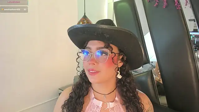 antonelllepiercee XXX чат на живо