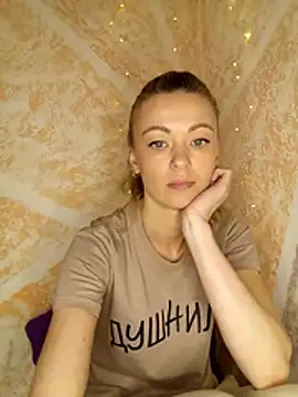 Show modela NitaXSky na web-kameri
