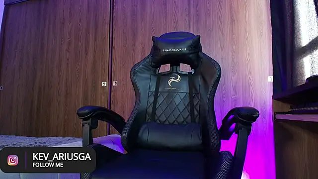 Chatroom XXX en direct de im_Usuga