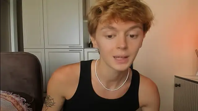 angelAndyy élő XXX-chatje