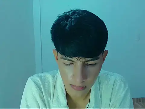 XXX chat uživo modela phuwin_bj