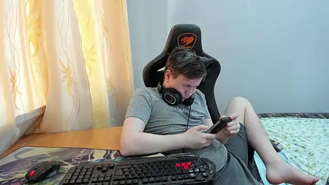 Вебкам-шоу iliaskrislove