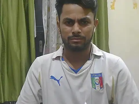 دردشة Stubborndesiboy الجنسية المباشرة