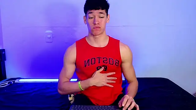 Luke_Muscle Webcam show