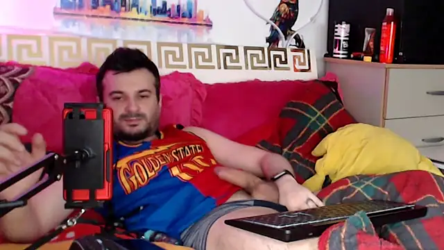 KingOfSinRO69 élő XXX-chatje
