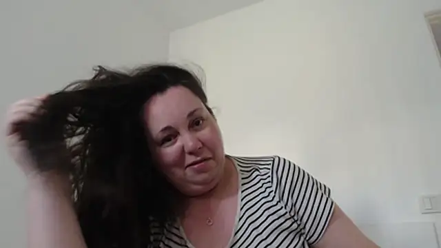 دردشة WendyRhoades الجنسية المباشرة