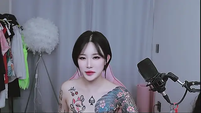 MISA_02n Live XXX chat