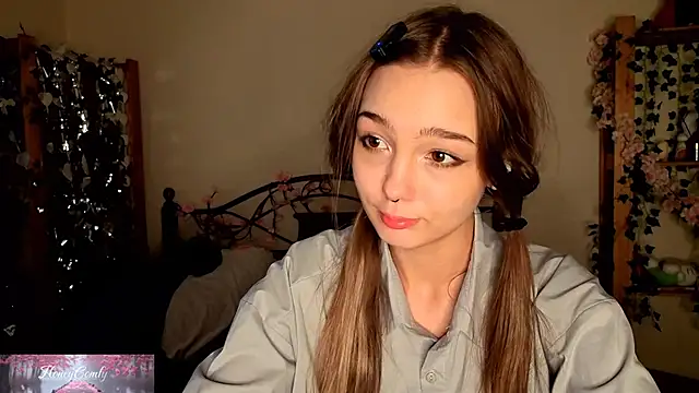 Chat +18 de HoneyComfy ao vivo
