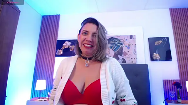 milfsecret69 élő XXX-chatje