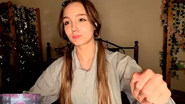 Chat XXX ao vivo de HoneyComfy