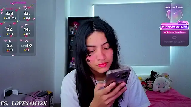 Lovelyamyy লাইভ XXX চ্যাট