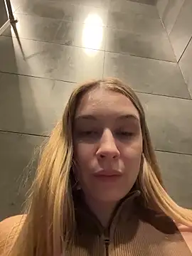 SashaCatt's Live XXX Chat