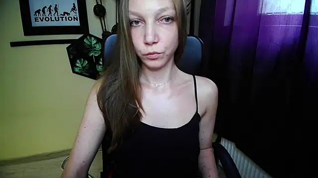 EmillyPlay Chat XXX live