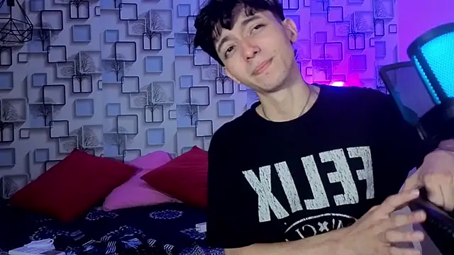 Twink_Sebas7 Show Webcam