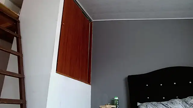 Chat XXX ao vivo de Emilia_1995
