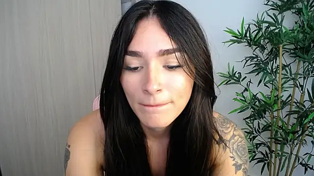 XXX chat uživo modela katie_jane1