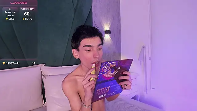 Chat +18 de Andy_vergara1 ao vivo