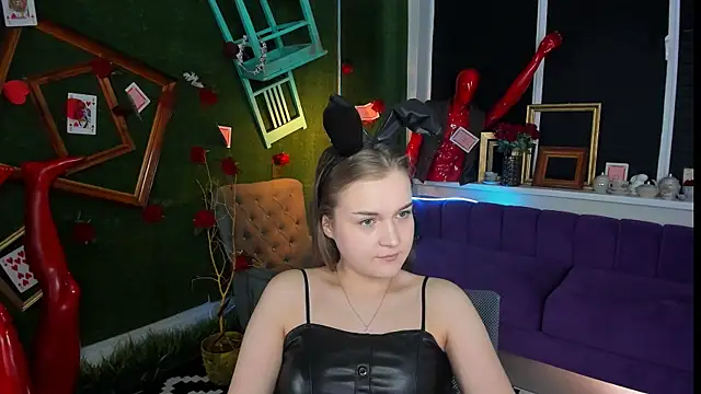LissaTelor Adlı Modelin Canlı XXX Sohbeti