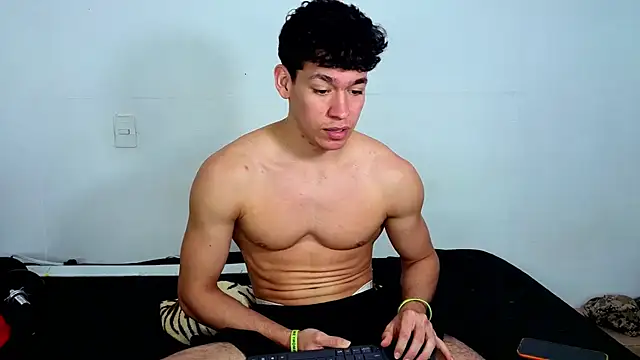 הופעת וובקאם של Luke_Muscle