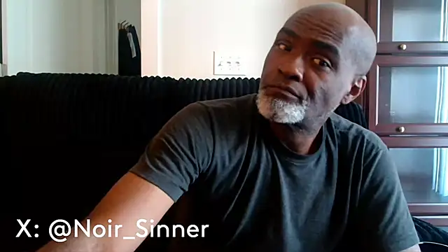 Онлайн чат XXX sinnernoir