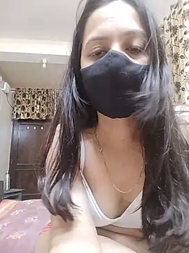 Diviyaa1's Webcam Show