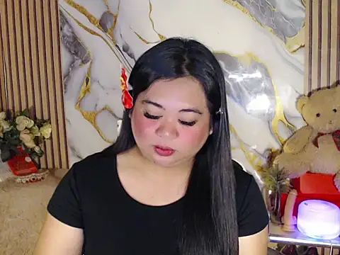 Im_ur_mother 在線直播表演