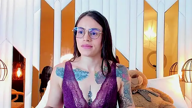 ValeryMontenegro 即時 XXX 聊天