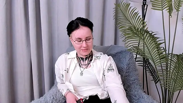 LeonOsbey Chat XXX in diretta