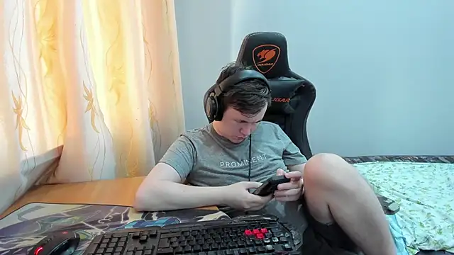 Show modela iliaskrislove na web-kameri