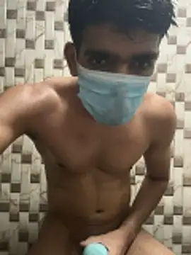 BadBoyTom78 网络视讯表演