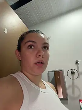 Pokazy przed kamerką – Eva_stark10