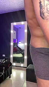 Karim_mansur XXX чат на живо