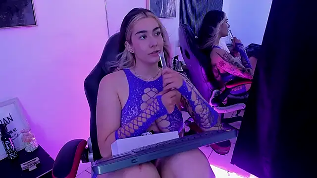 Bonnie_Rider's Live XXX Chat