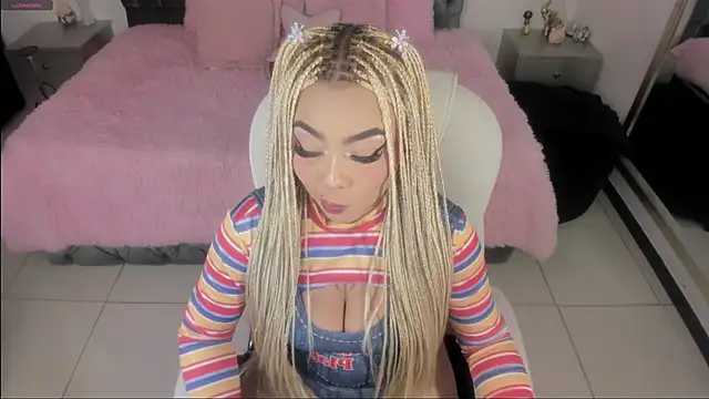 conny__curly Adlı Modelin Canlı XXX Sohbeti